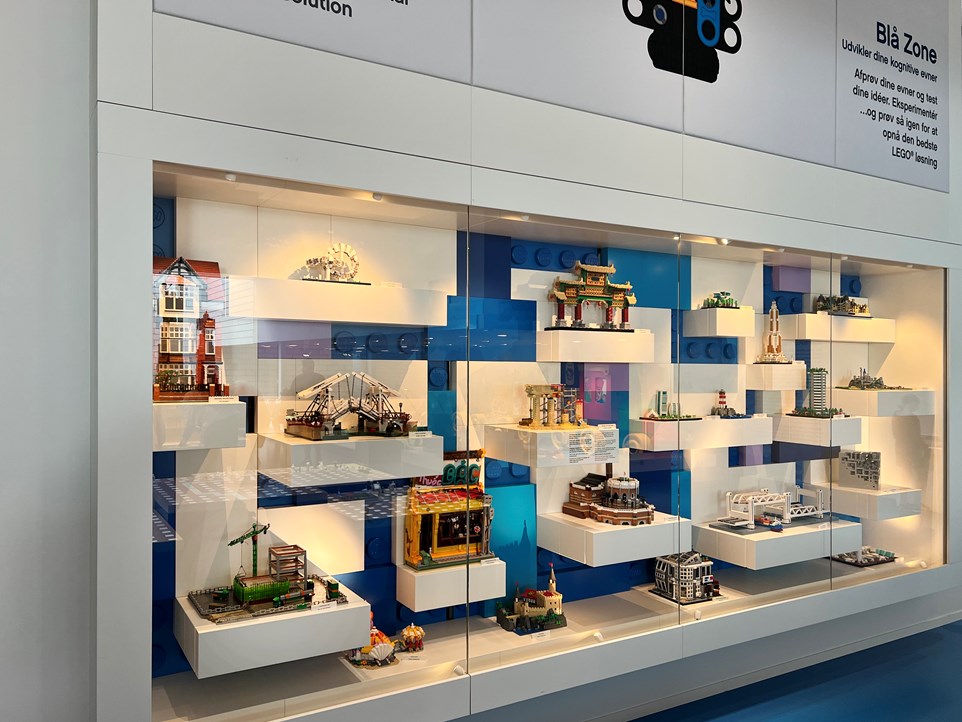 LEGO scale models Architecture
